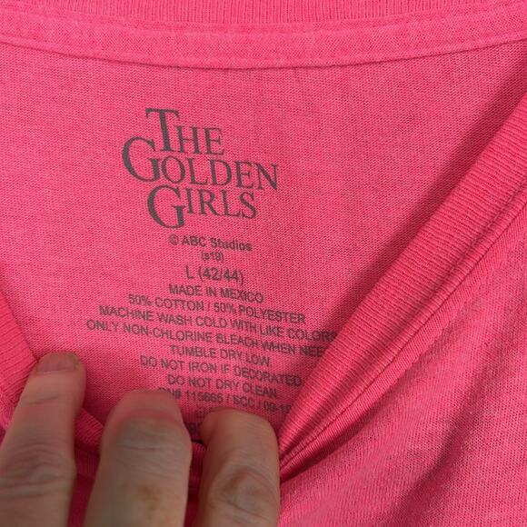 The Golden Girls Stay Golden Pink Graphic Women's T-Shirt Size Large - Picture 4 of 4
